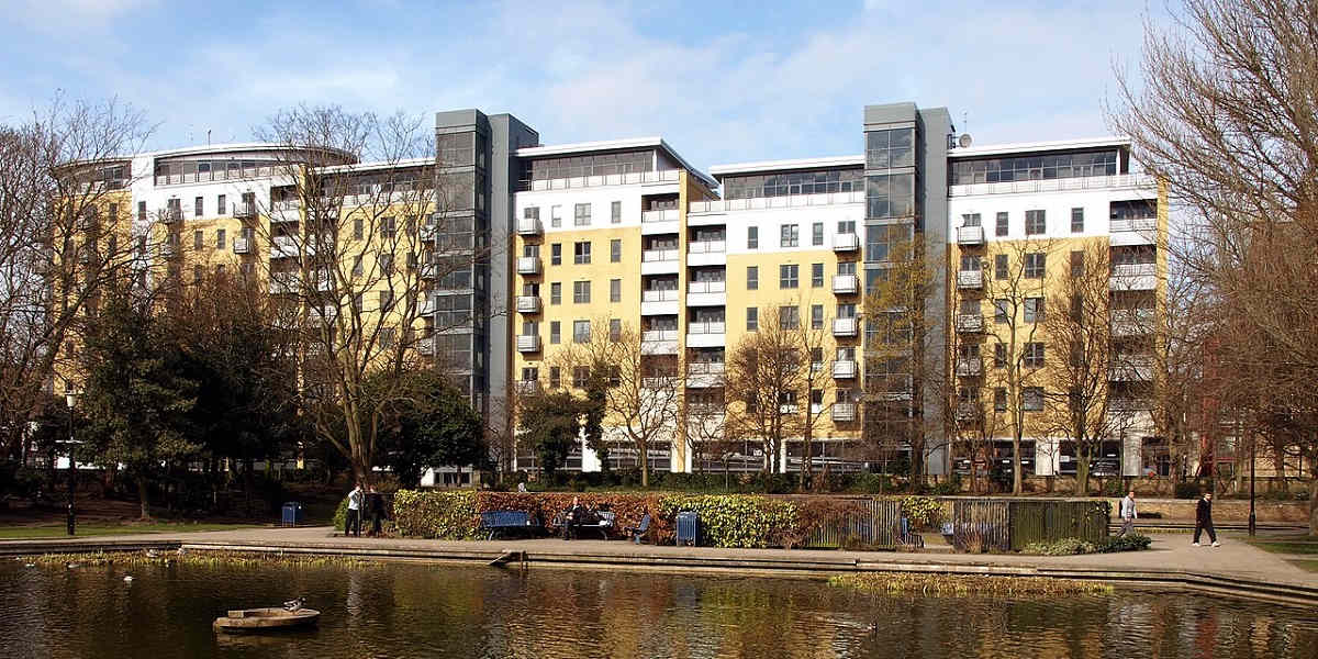 Photograph of Flats adjoining the BBC Centre in Hull